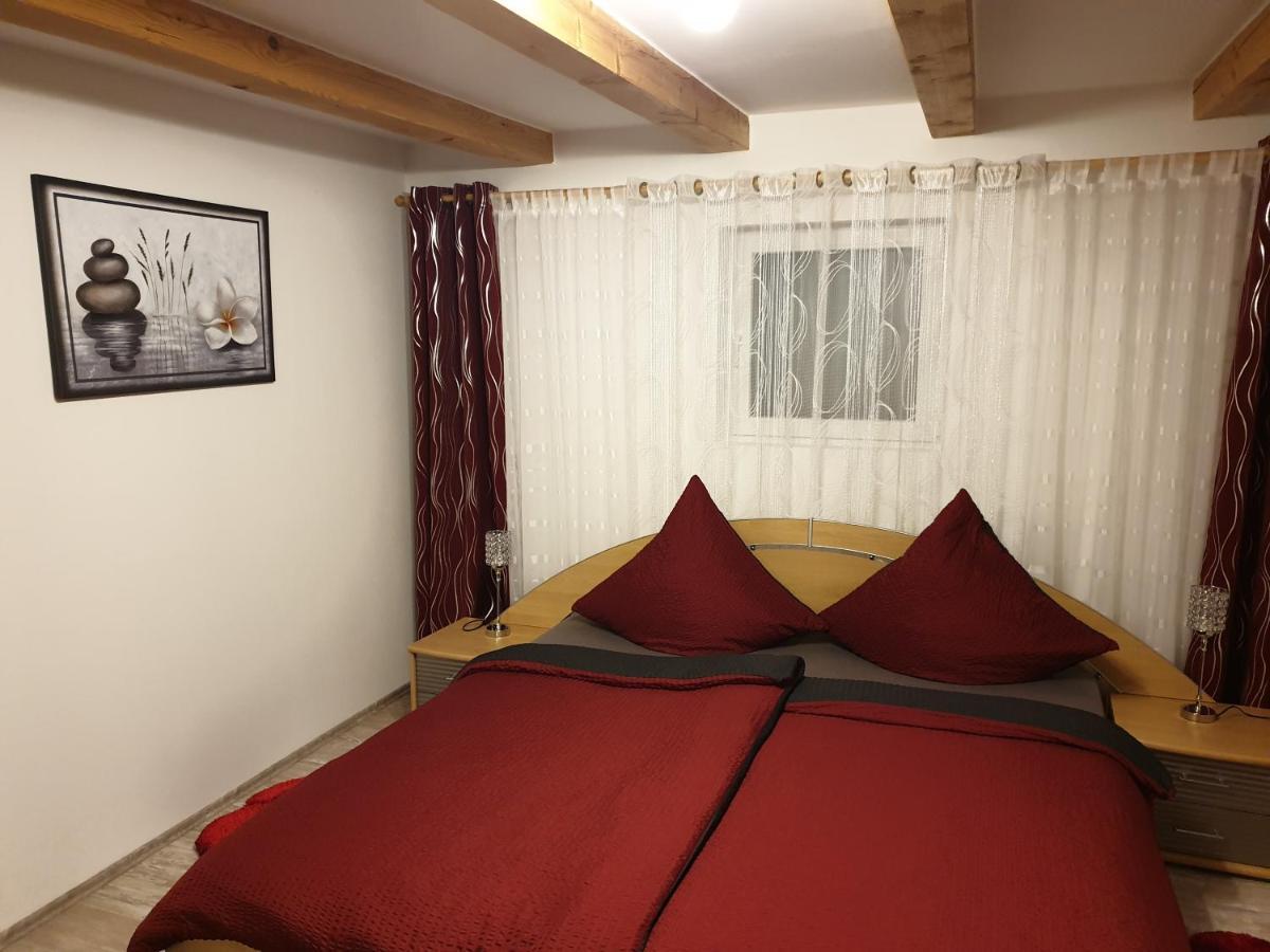 Martin'S Ferienwohnung ฟูร์ท อิม วัลด์ ภายนอก รูปภาพ