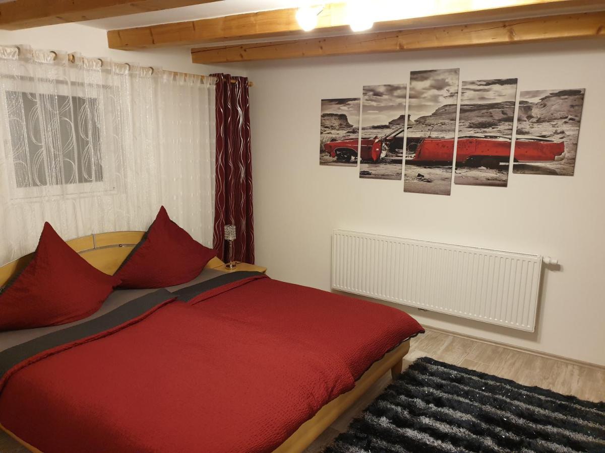 Martin'S Ferienwohnung ฟูร์ท อิม วัลด์ ภายนอก รูปภาพ
