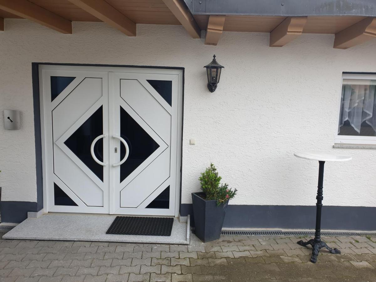 Martin'S Ferienwohnung ฟูร์ท อิม วัลด์ ภายนอก รูปภาพ